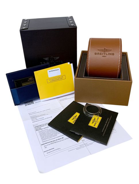 Breitling SuperOcean II 44 A17392 Image 4